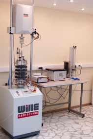 Установка для проведения испытаний в условиях трехосного сжатия Wille LO7060/SP05 (частотой до 5 Гц)